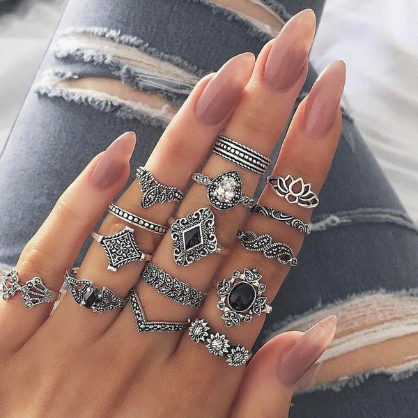 Dark Queen Ring Set